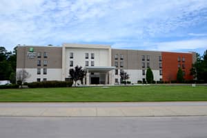 thumbnail: Exterior