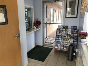 thumbnail: Interior entrance