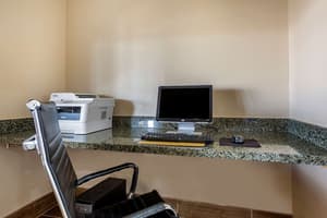 thumbnail: Business center