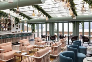 thumbnail: Restaurant