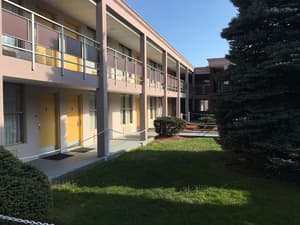 thumbnail: Courtyard
