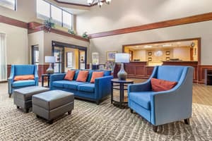 thumbnail: Lobby sitting area