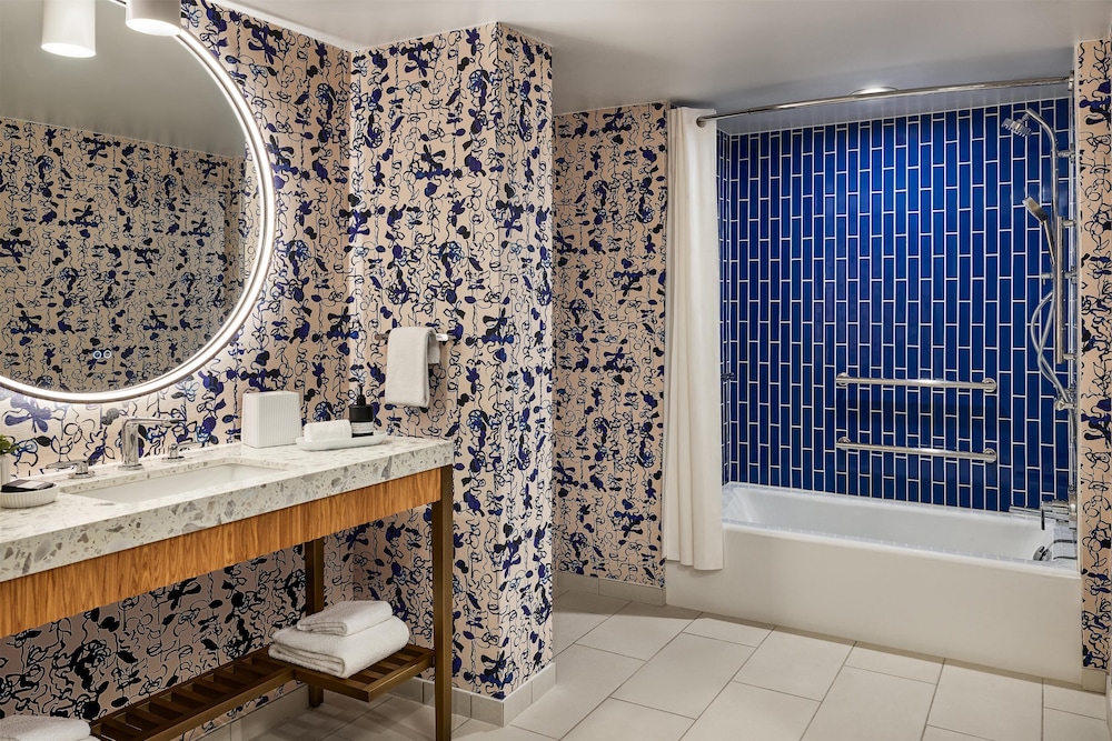Bathroom shower