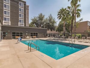 thumbnail: Pool
