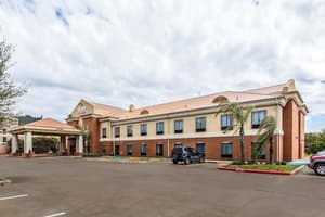 thumbnail: Exterior