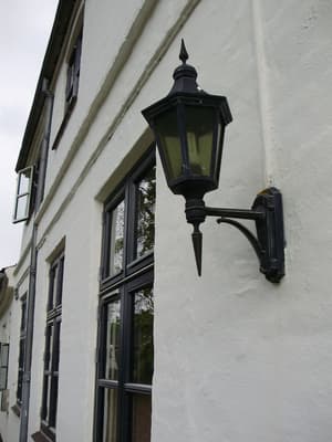 thumbnail: Exterior detail