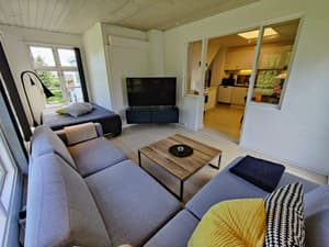 thumbnail: Living room