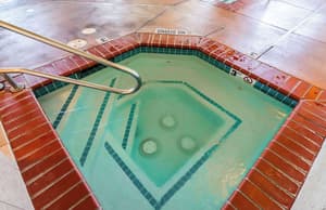 thumbnail: Pool