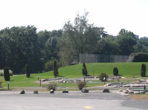 thumbnail: Mini-golf