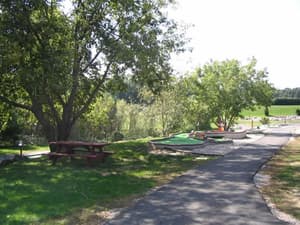 thumbnail: Mini-golf