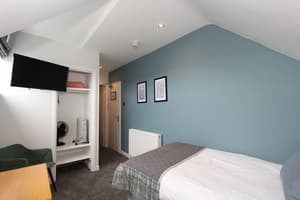 thumbnail: Room