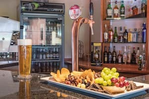 thumbnail: Bar (on property)