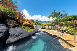thumbnail: Outdoor spa tub