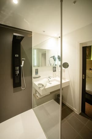 thumbnail: Bathroom
