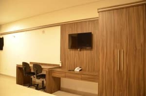 thumbnail: Business center