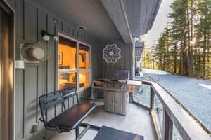 thumbnail: Balcony