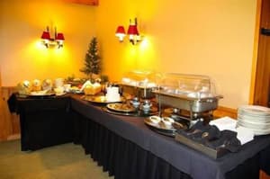 thumbnail: Dining