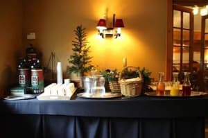 thumbnail: Dining
