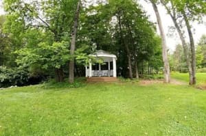 thumbnail: Gazebo