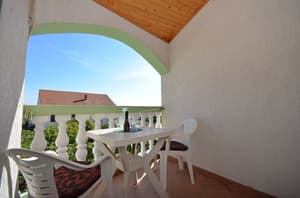 thumbnail: Balcony