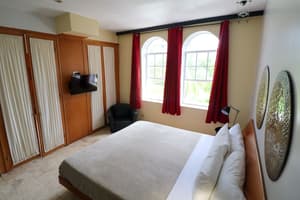 thumbnail: Rooms