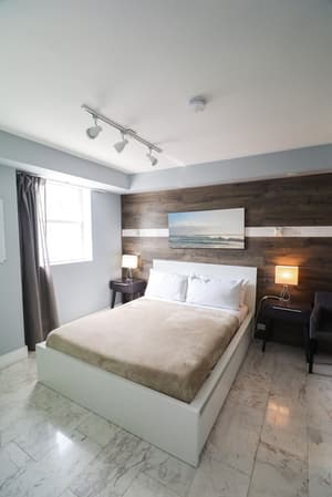 thumbnail: Rooms