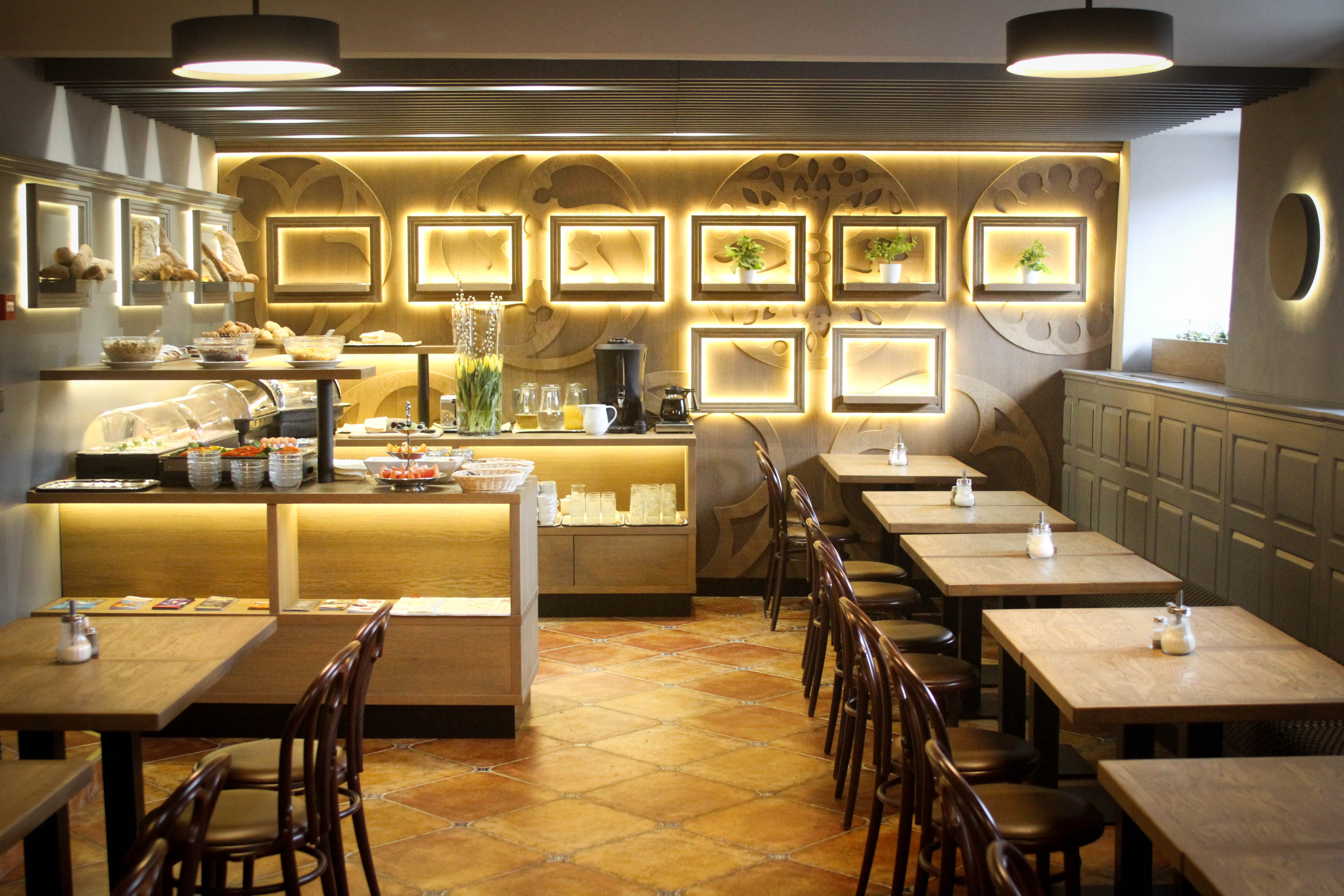 Restaurant-cafeteria