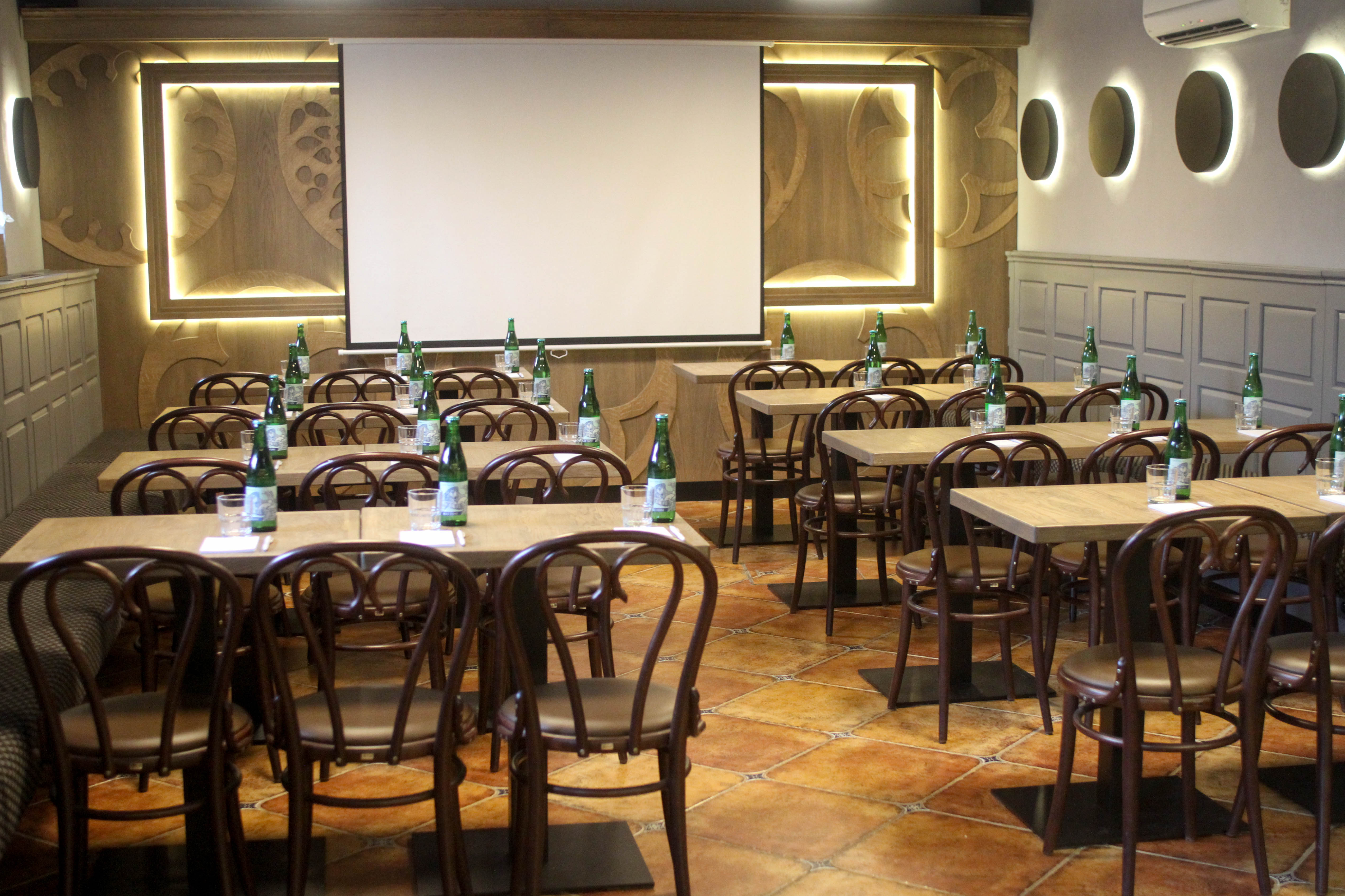 Restaurant-cafeteria