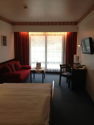thumbnail: Room amenity