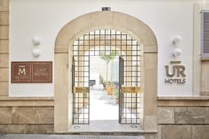 thumbnail: Property entrance