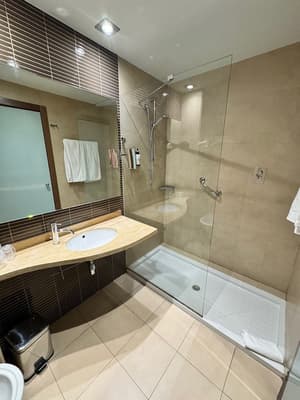 thumbnail: Bathroom