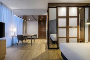 thumbnail: Room