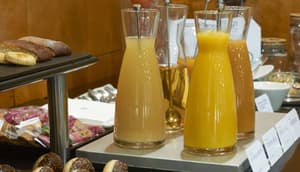 thumbnail: Breakfast area