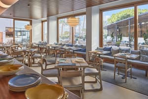 thumbnail: Restaurant