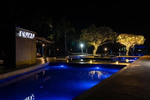 thumbnail: Pool
