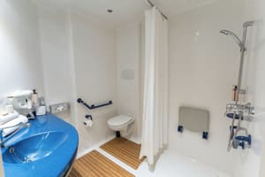 thumbnail: Bathroom