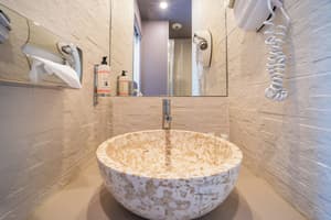 thumbnail: Bathroom