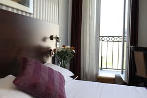 thumbnail: Room