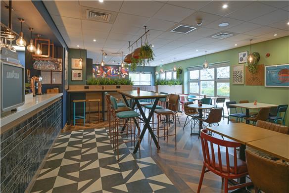 On-Site,Bar/Lounge