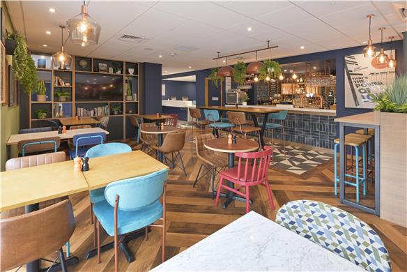 Dining,Dining Area,Restaurant,On-Site