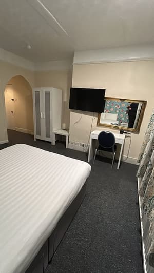 thumbnail: Room