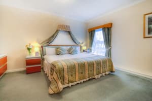 thumbnail: Room