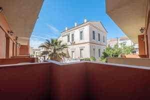 thumbnail: Balcony view