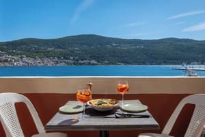 thumbnail: Balcony view