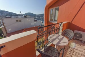 thumbnail: Balcony