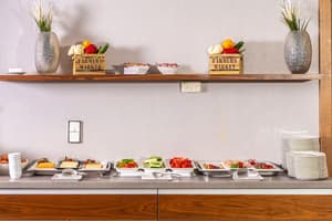 thumbnail: Breakfast area