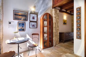 thumbnail: Interior detail