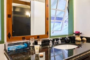 thumbnail: Bathroom sink