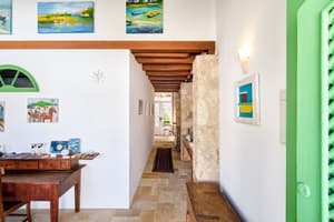 thumbnail: Interior entrance