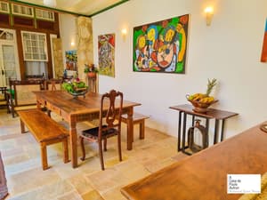 thumbnail: Dining room